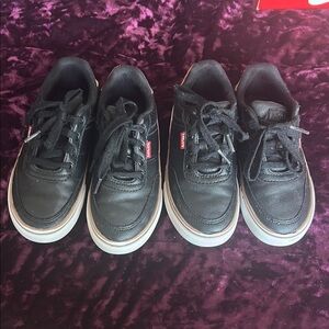 Levi's Kids Black Low-Top Sneakers with White Sole